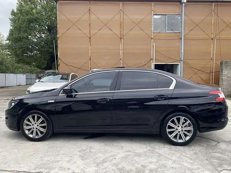 Peugeot 408 2015 1.2T Automatic Luxury Edition — миниатюра 4