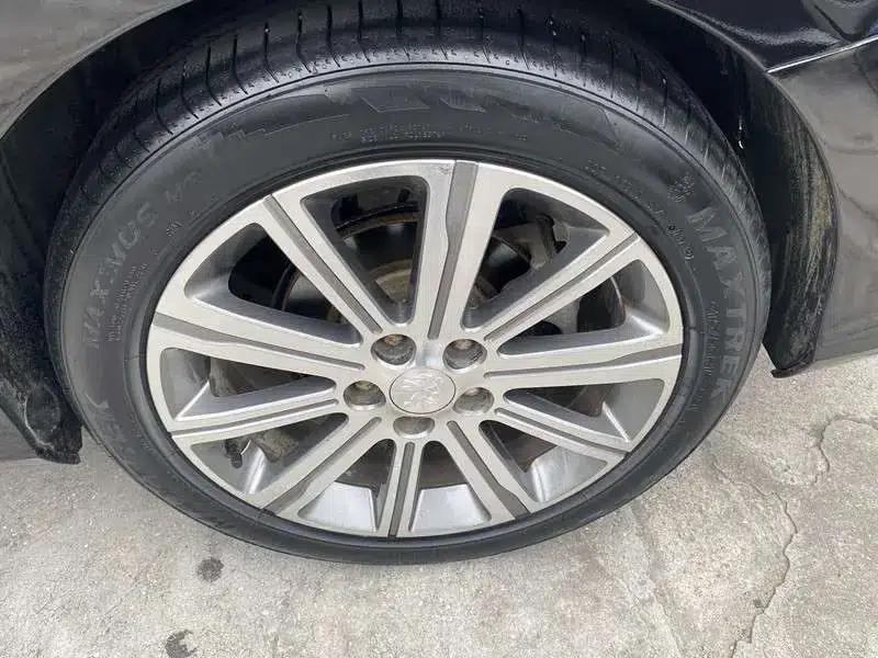 Peugeot 408 2015 1.2T Automatic Luxury Edition — миниатюра 8