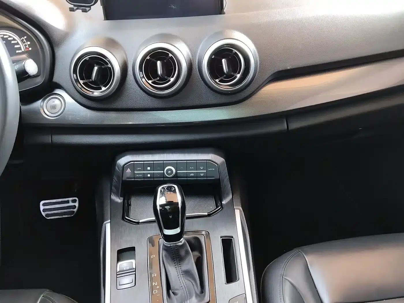 Weipai VV7 2017 2.0T Flagship Edition — миниатюра 13
