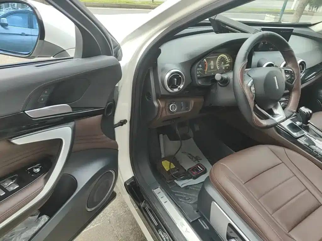 Weipai VV7 2017 2.0T Super Luxury Edition — миниатюра 16