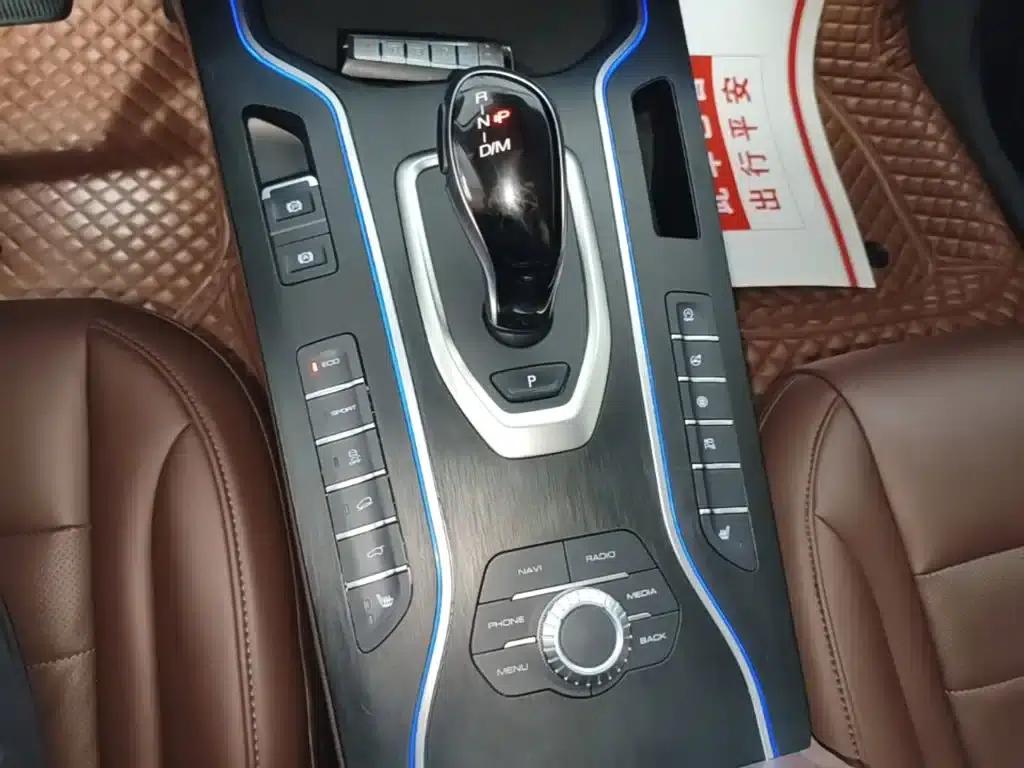 Weipai VV7 2020 2.0T Super Luxury Edition — миниатюра 14
