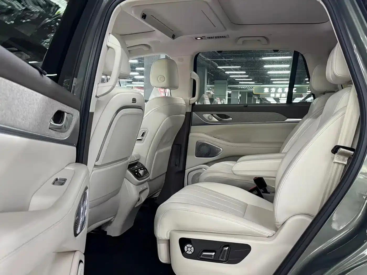 Weipai Blue Mountain 2025 Four-Wheel Drive Ultra — миниатюра 6