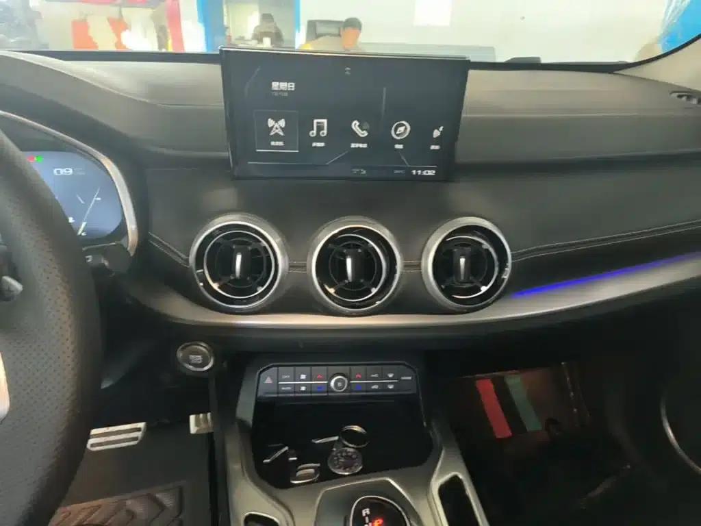 Wey VV6 2018 2.0T 2WD Super Luxury Edition (National V Emission Standard) — миниатюра 13