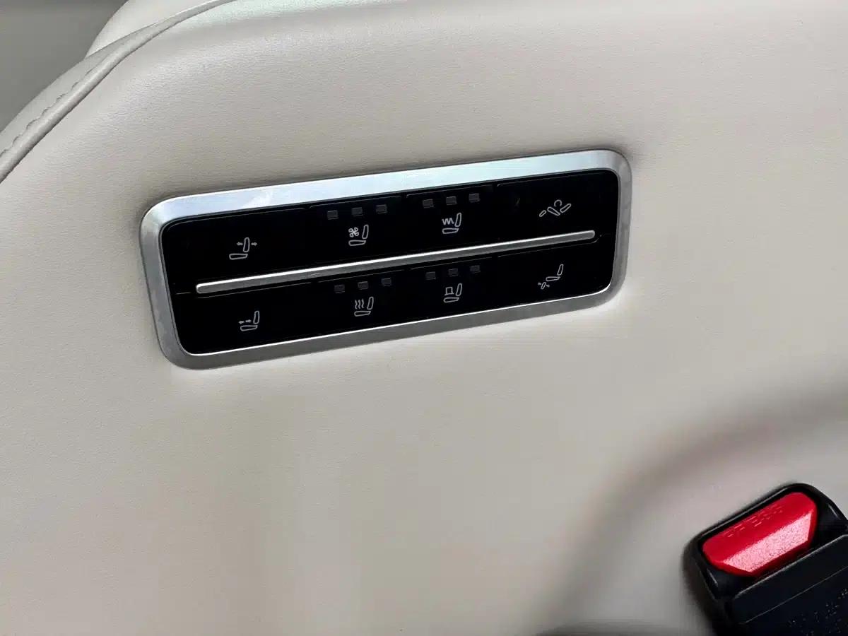 Weipai Gaoshan 2023 Four-Wheel Drive Flagship Edition — миниатюра 16