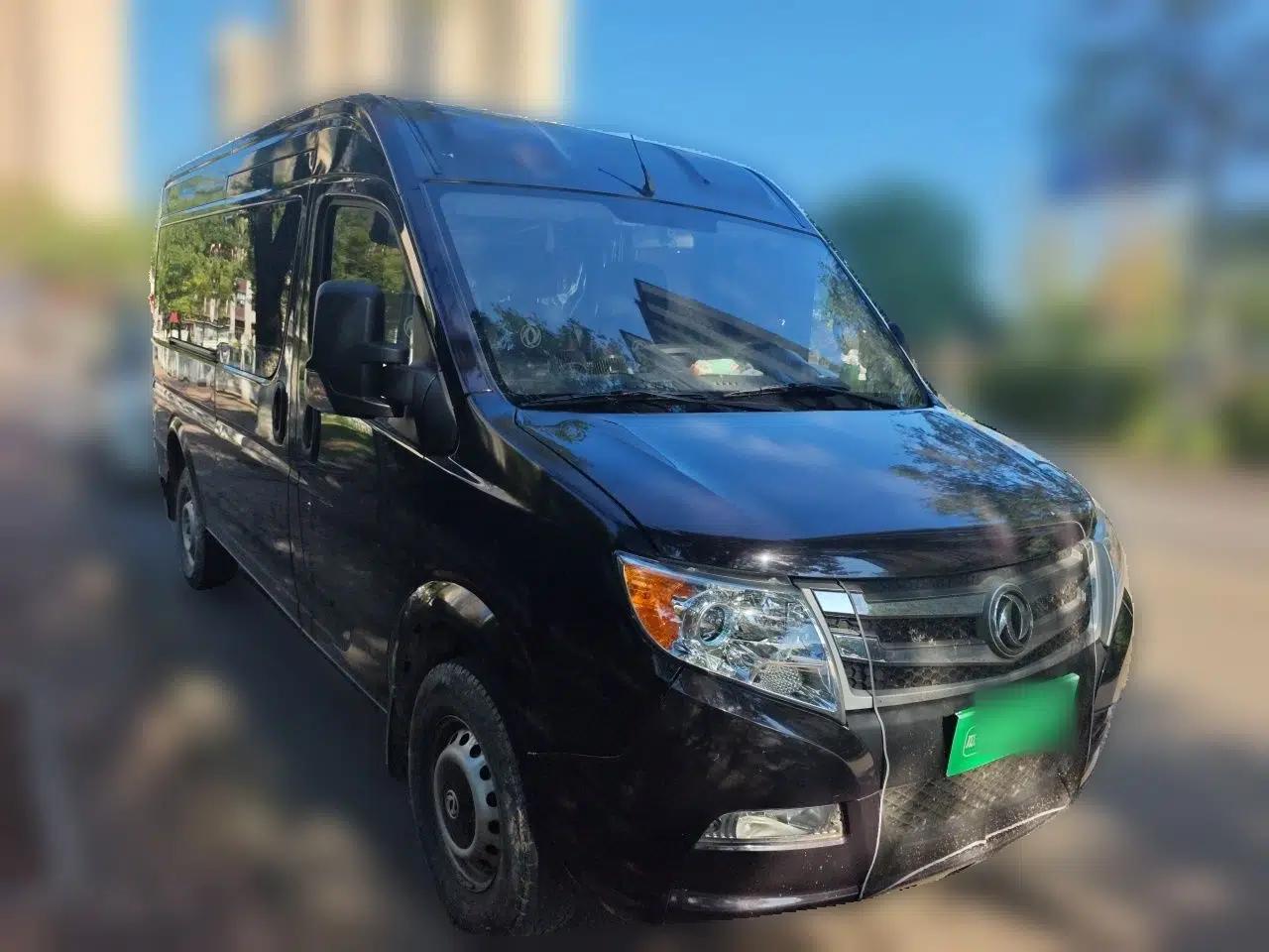 Dongfeng Yufeng 2020 2.5T V9 Logistics Vehicle Long Wheelbase Mid-Roof Design 6-9 Seater China V Emission Standard ZD25 — миниатюра 3
