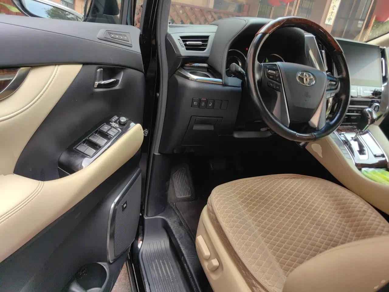 Toyota Alphard 2021 Dual-Engine 2.5L Luxury Edition — миниатюра 16