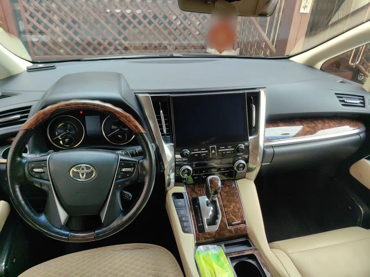 Toyota Alphard 2021 Dual-Engine 2.5L Luxury Edition — миниатюра 9