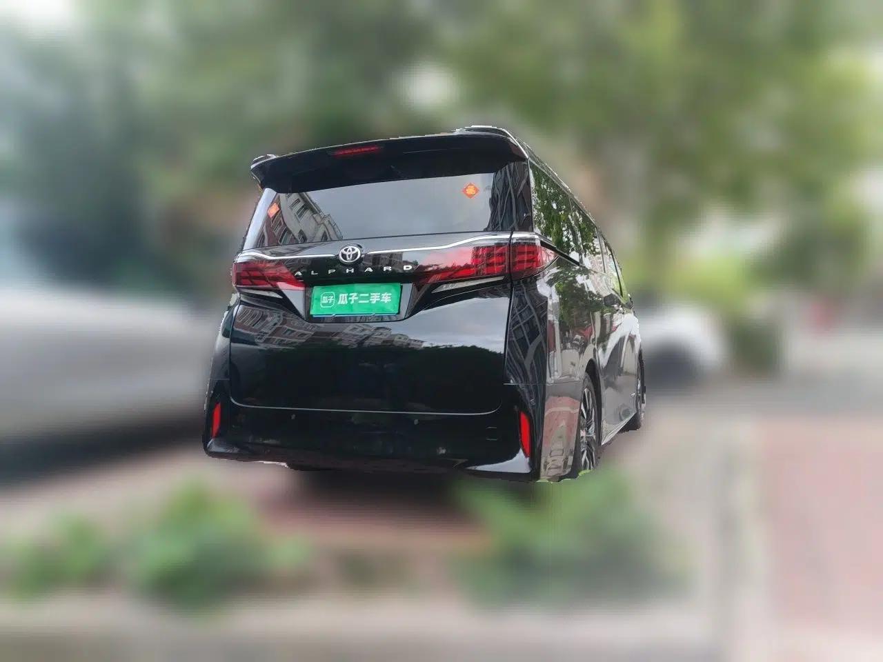 Toyota Alphard 2023 Dual-Motor 2.5L Premium Golden Edition — миниатюра 5