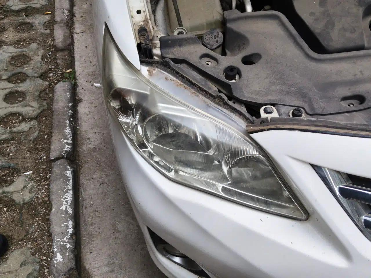 Toyota Corolla 2011 1.6L Automatic GL Sunroof Version — миниатюра 7
