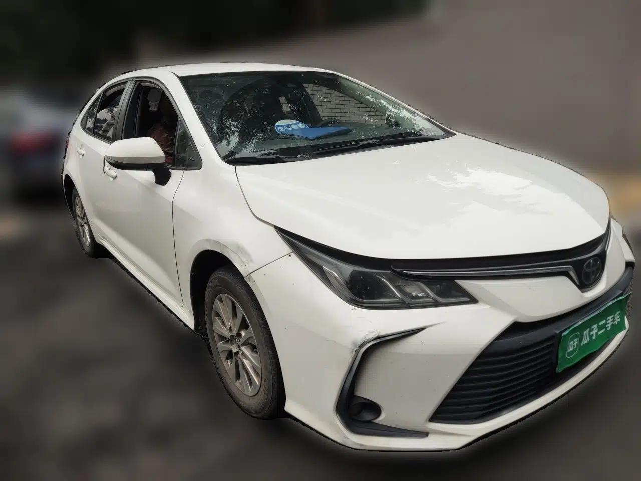 Toyota Corolla 2019 1.2T S-CVT GL Pioneer Edition — миниатюра 3