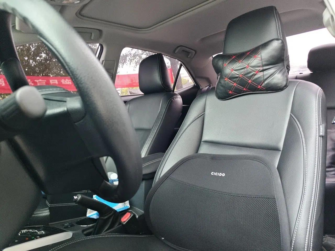 Toyota Corolla 2018 1.2T S-CVT GL-i Zhihui Edition — миниатюра 15