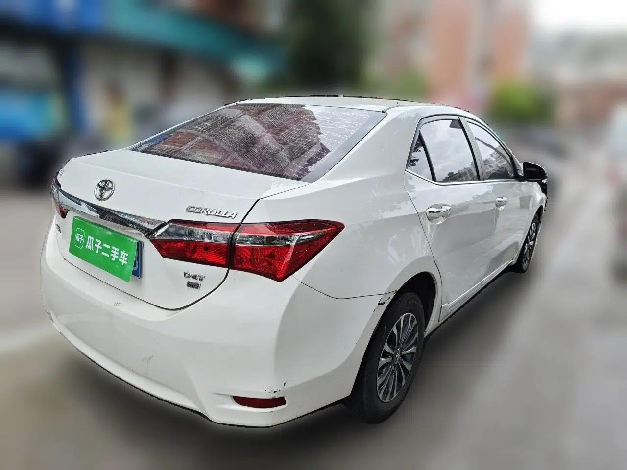 Toyota Corolla 2018 1.2T S-CVT GL-i Zhihui Edition — миниатюра 6