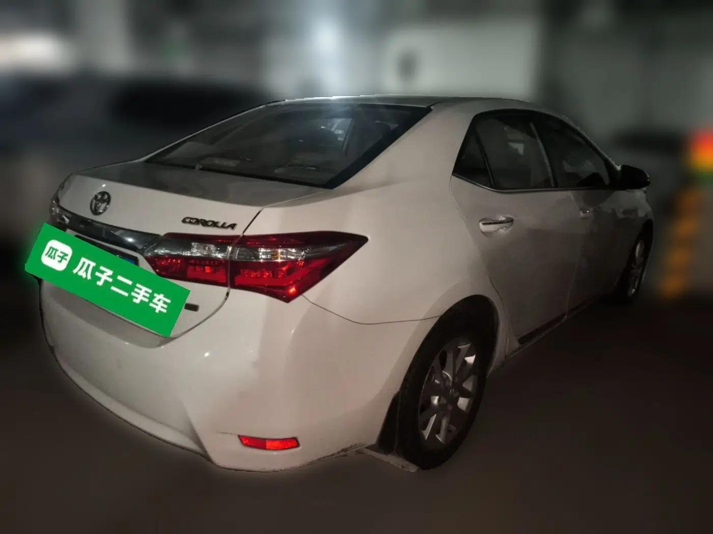 Toyota Corolla 2014 1.6L CVT GL-i Leather Edition — миниатюра 6