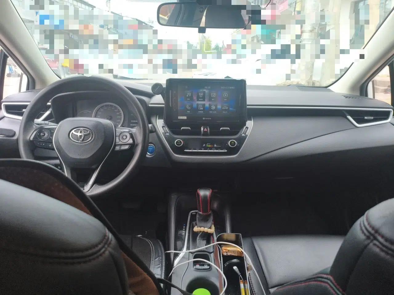 Toyota Corolla 2019 Dual-Engine 1.8L E-CVT GL-i Elite Edition — миниатюра 9
