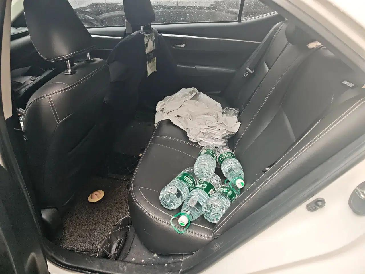 Toyota Corolla 2017 Revised Version 1.2T S-CVT GL — миниатюра 17