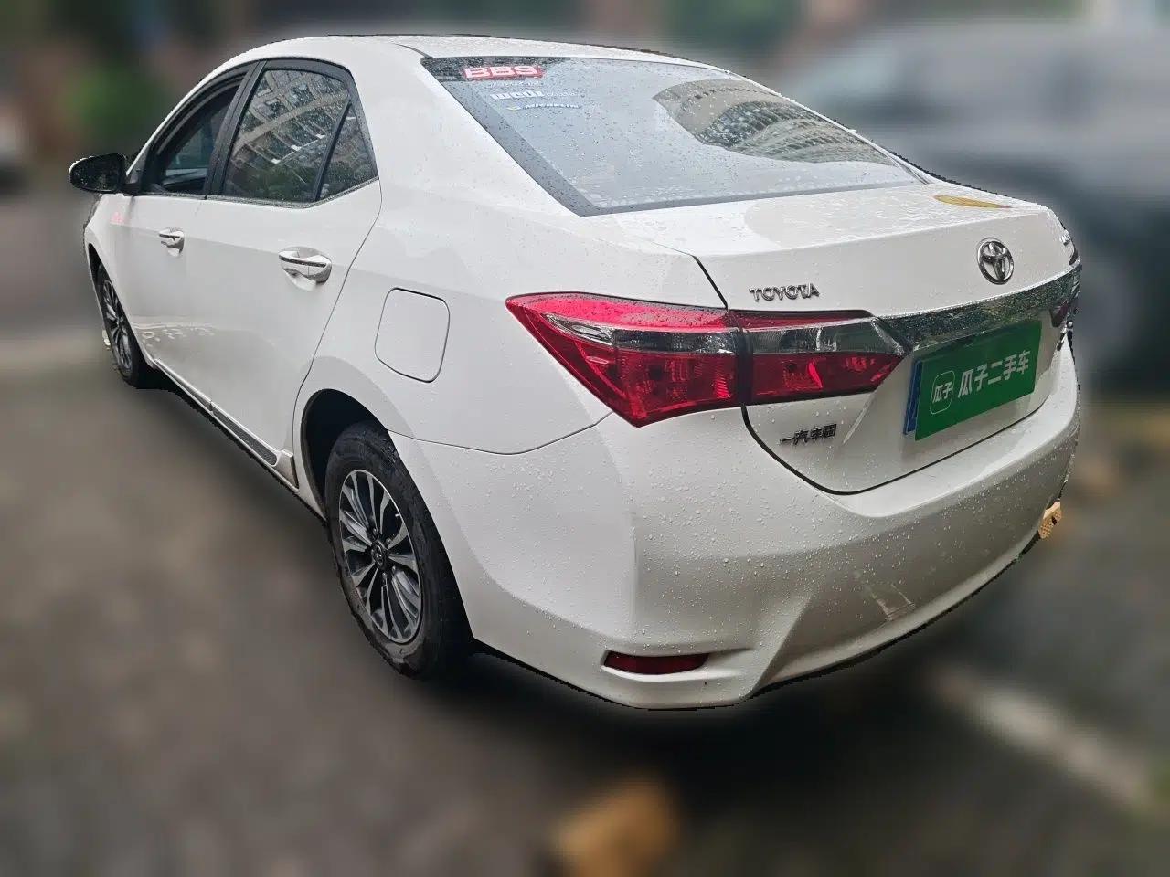 Toyota Corolla 2017 Revised Version 1.2T S-CVT GL — миниатюра 4