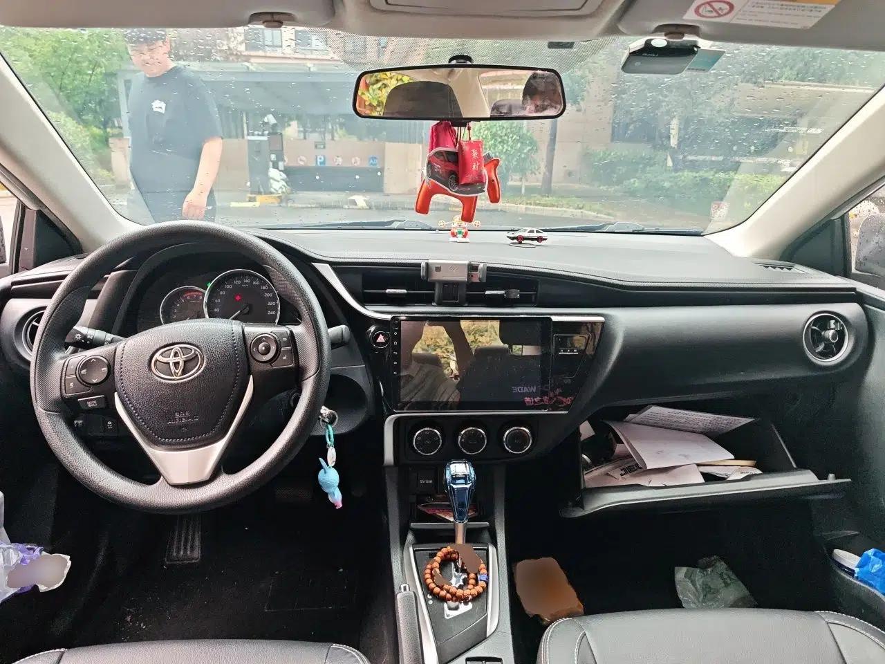 Toyota Corolla 2017 Revised Version 1.2T S-CVT GL — миниатюра 9