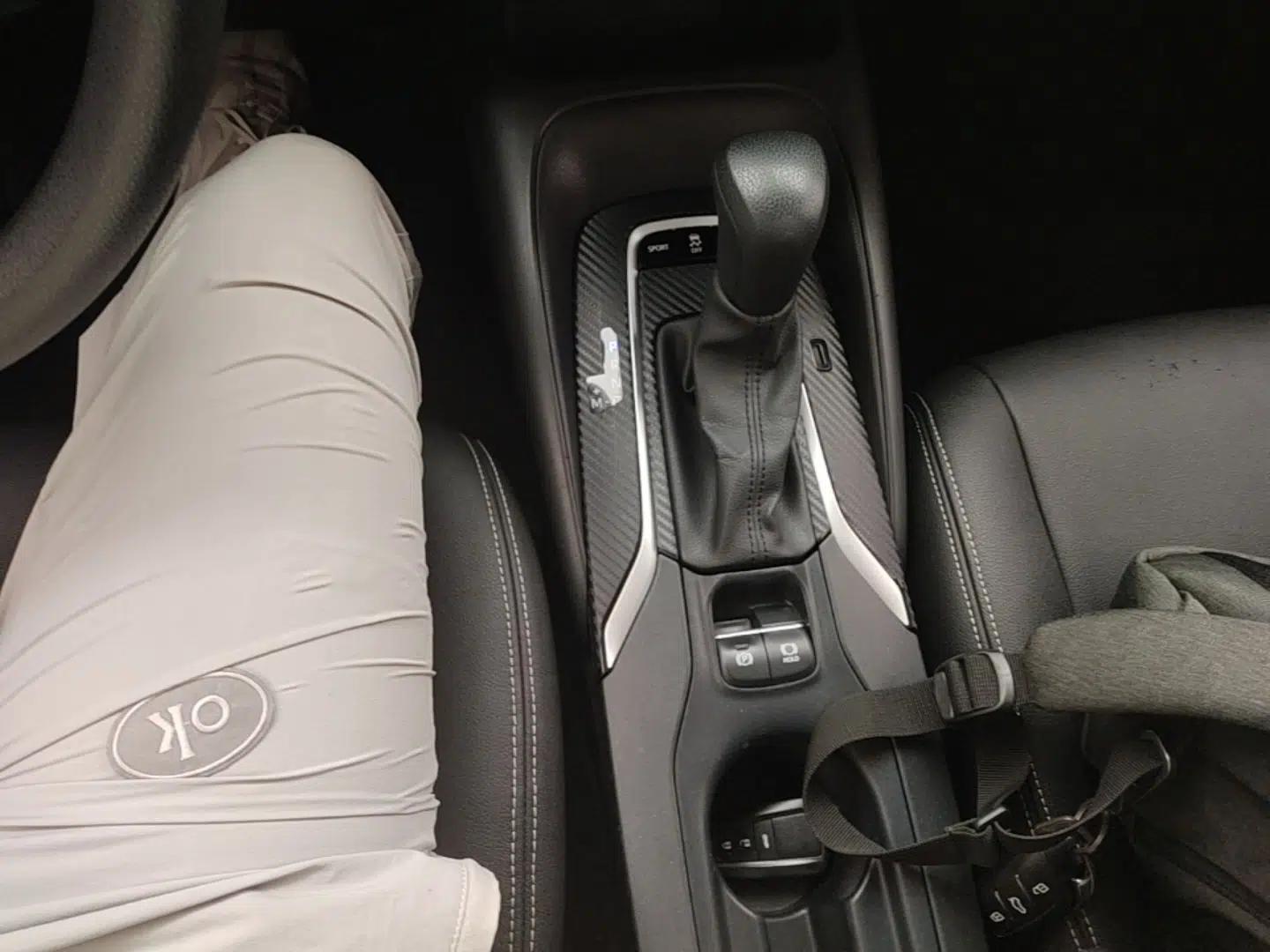 Toyota Corolla 2019 1.2T S-CVT GL-i Elite Edition — миниатюра 16