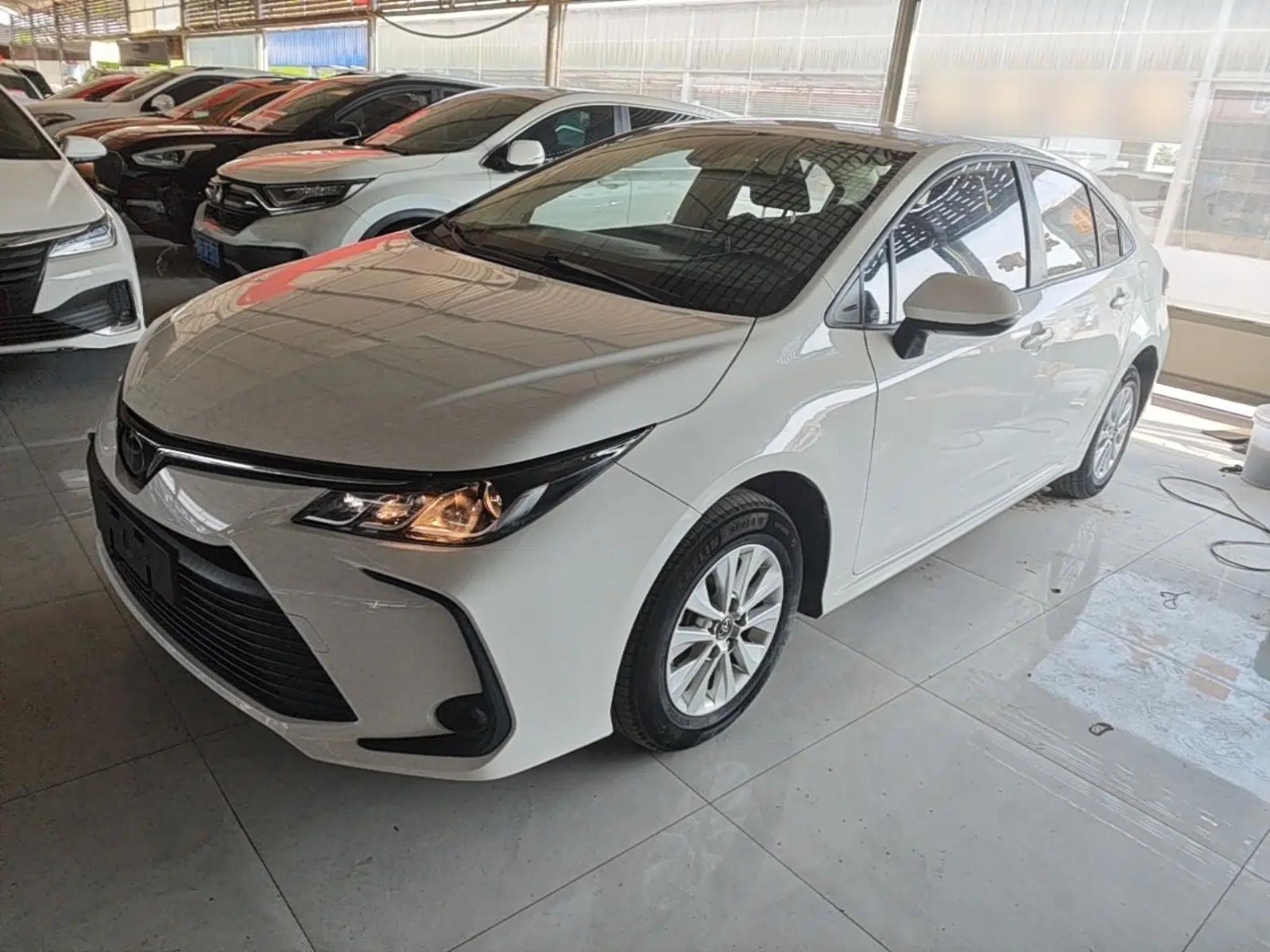 Toyota Corolla 2019 1.2T S-CVT GL Pioneer Edition — миниатюра 1