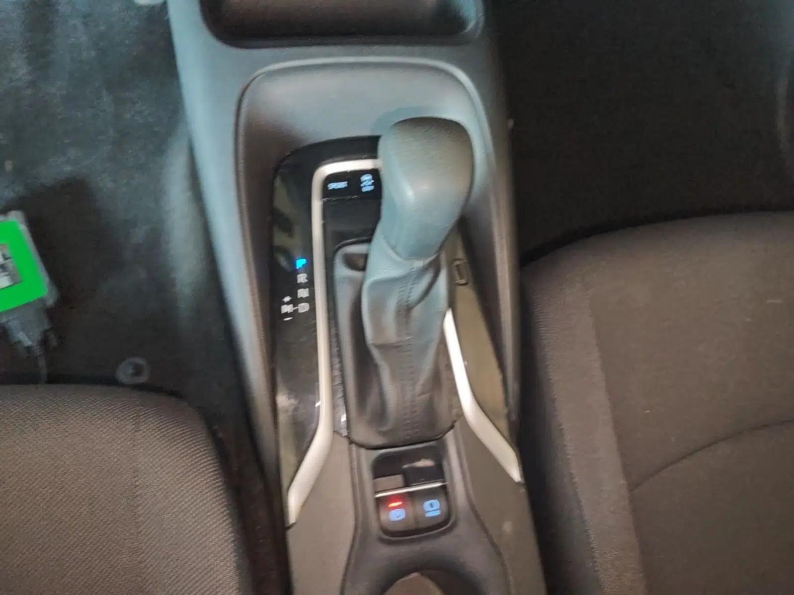 Toyota Corolla 2019 1.2T S-CVT GL Pioneer Edition — миниатюра 16