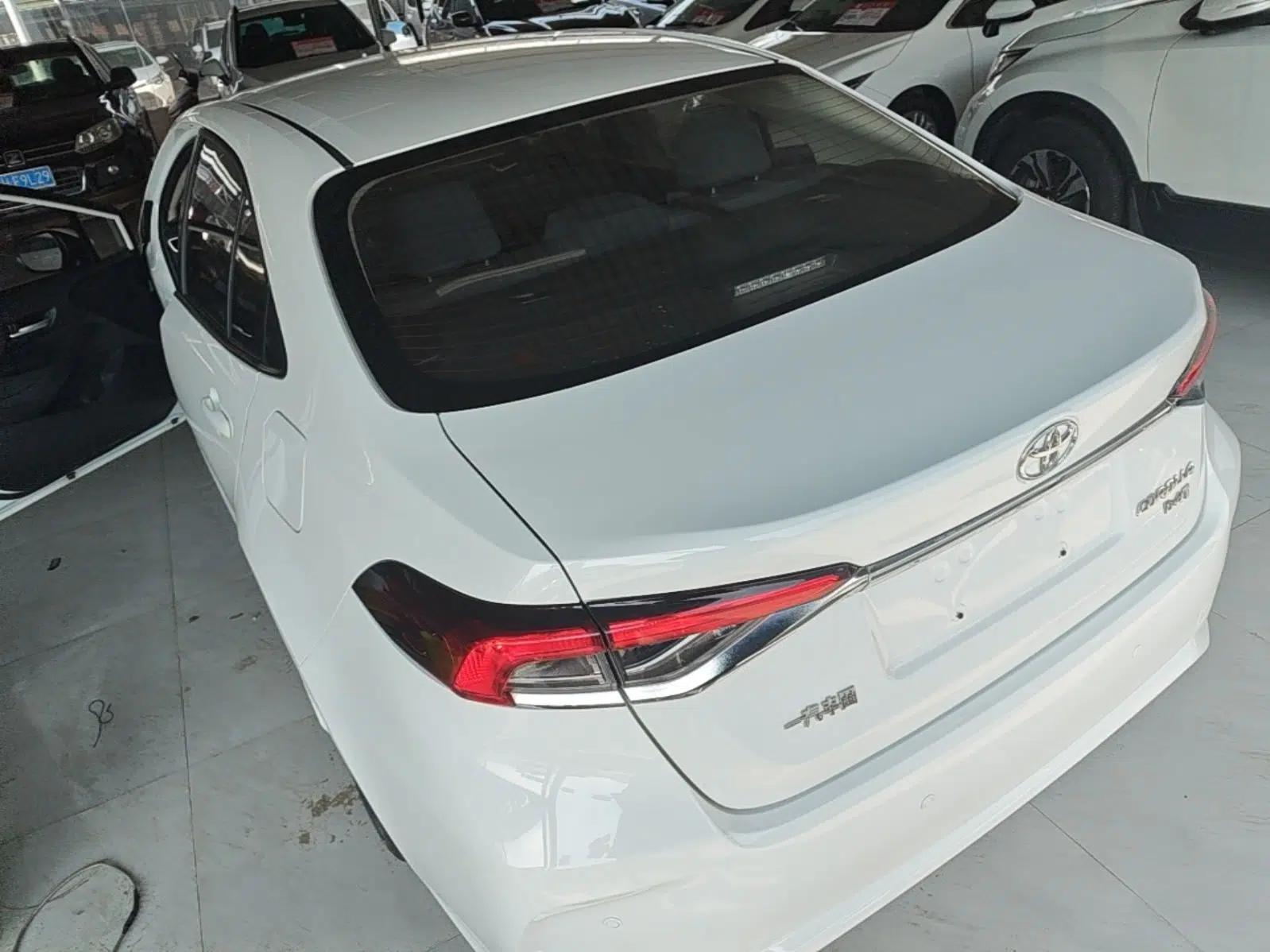 Toyota Corolla 2019 1.2T S-CVT GL Pioneer Edition — миниатюра 4