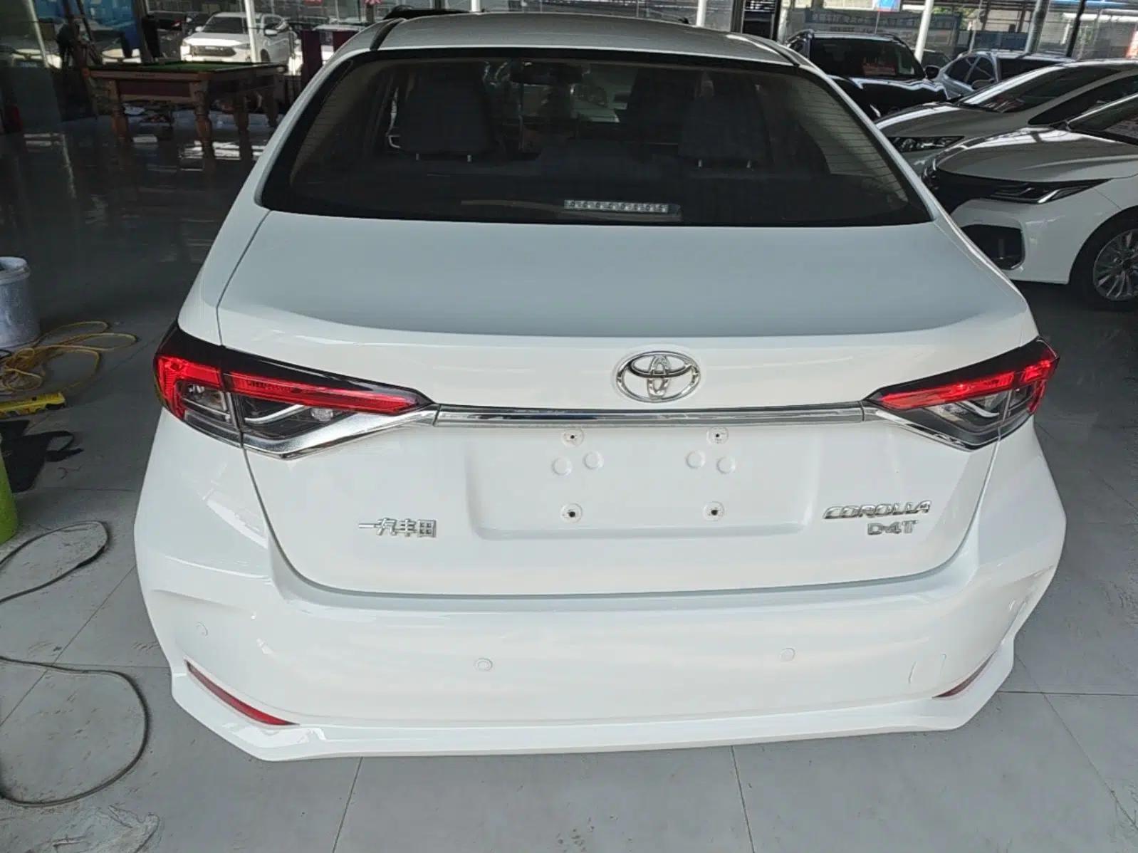 Toyota Corolla 2019 1.2T S-CVT GL Pioneer Edition — миниатюра 5