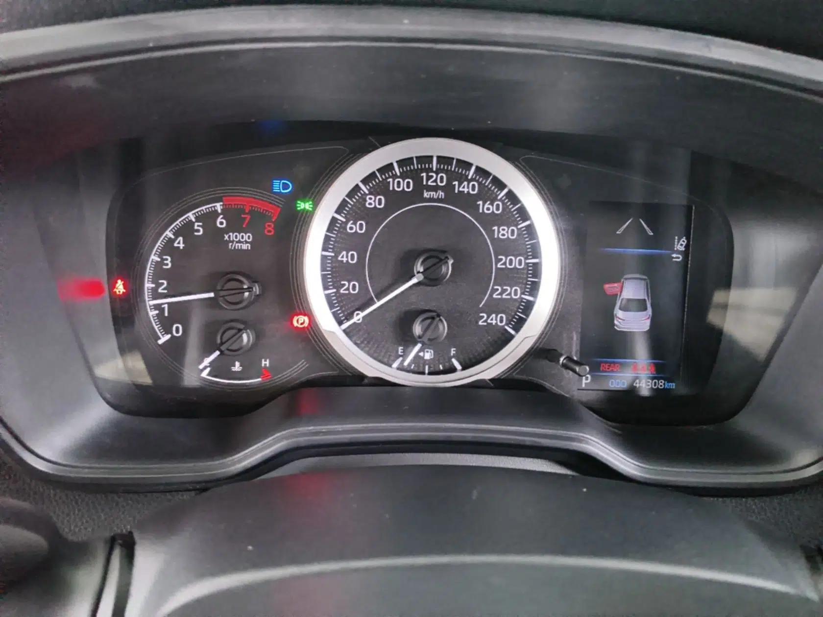 Toyota Corolla 2021 1.2T S-CVT Pioneer Edition — миниатюра 14
