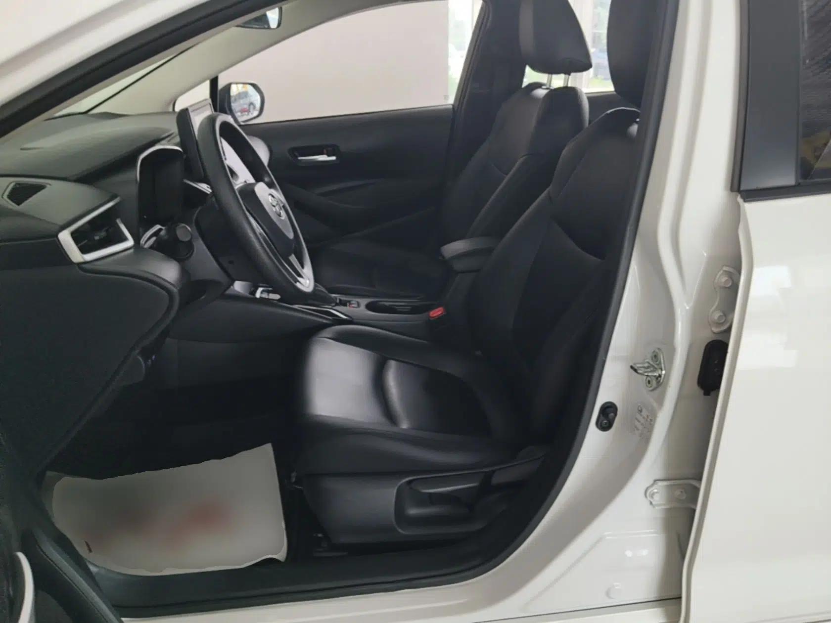 Toyota Corolla 2021 1.2T S-CVT Pioneer Edition — миниатюра 17