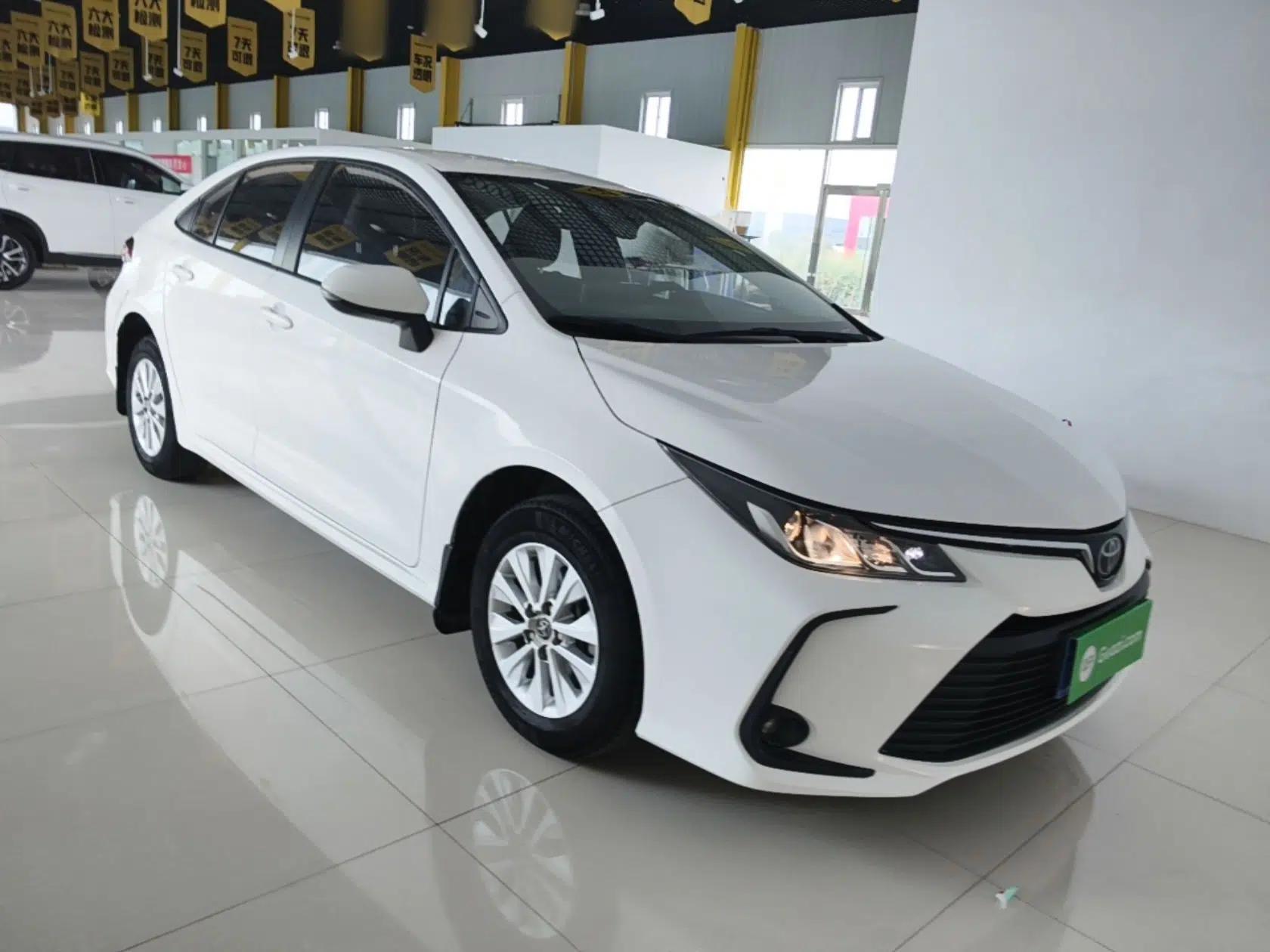 Toyota Corolla 2021 1.2T S-CVT Pioneer Edition — миниатюра 3