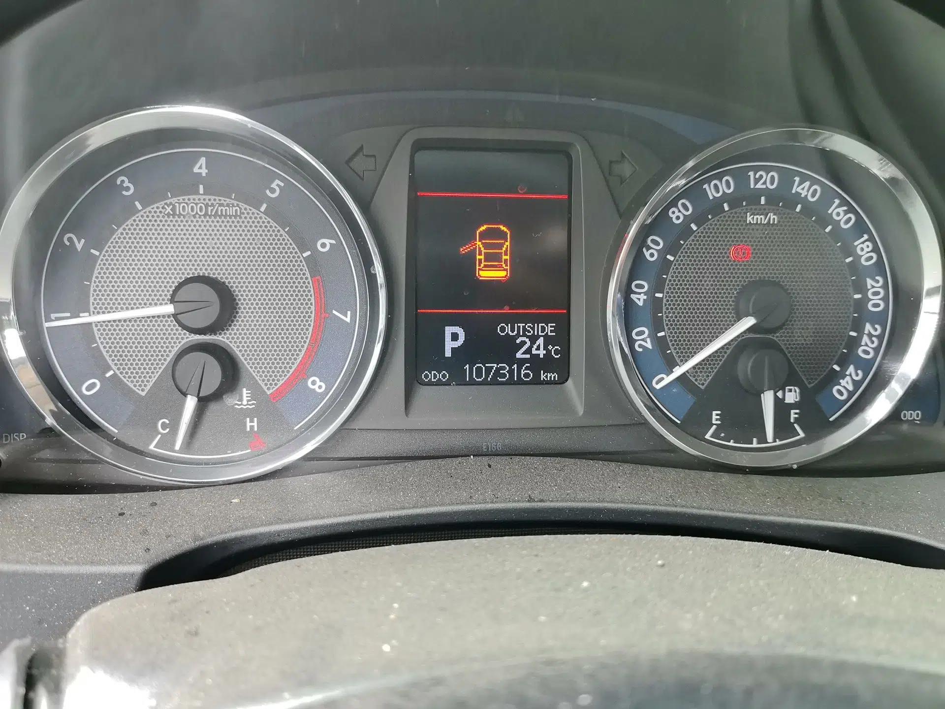 Toyota Corolla 2014 1.6L CVT GL-i — миниатюра 12