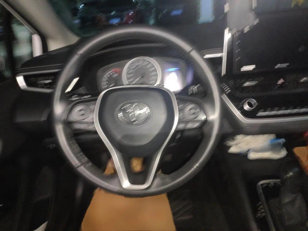 Toyota Corolla 2019 1.2T S-CVT GL-i Luxury Edition — миниатюра 10
