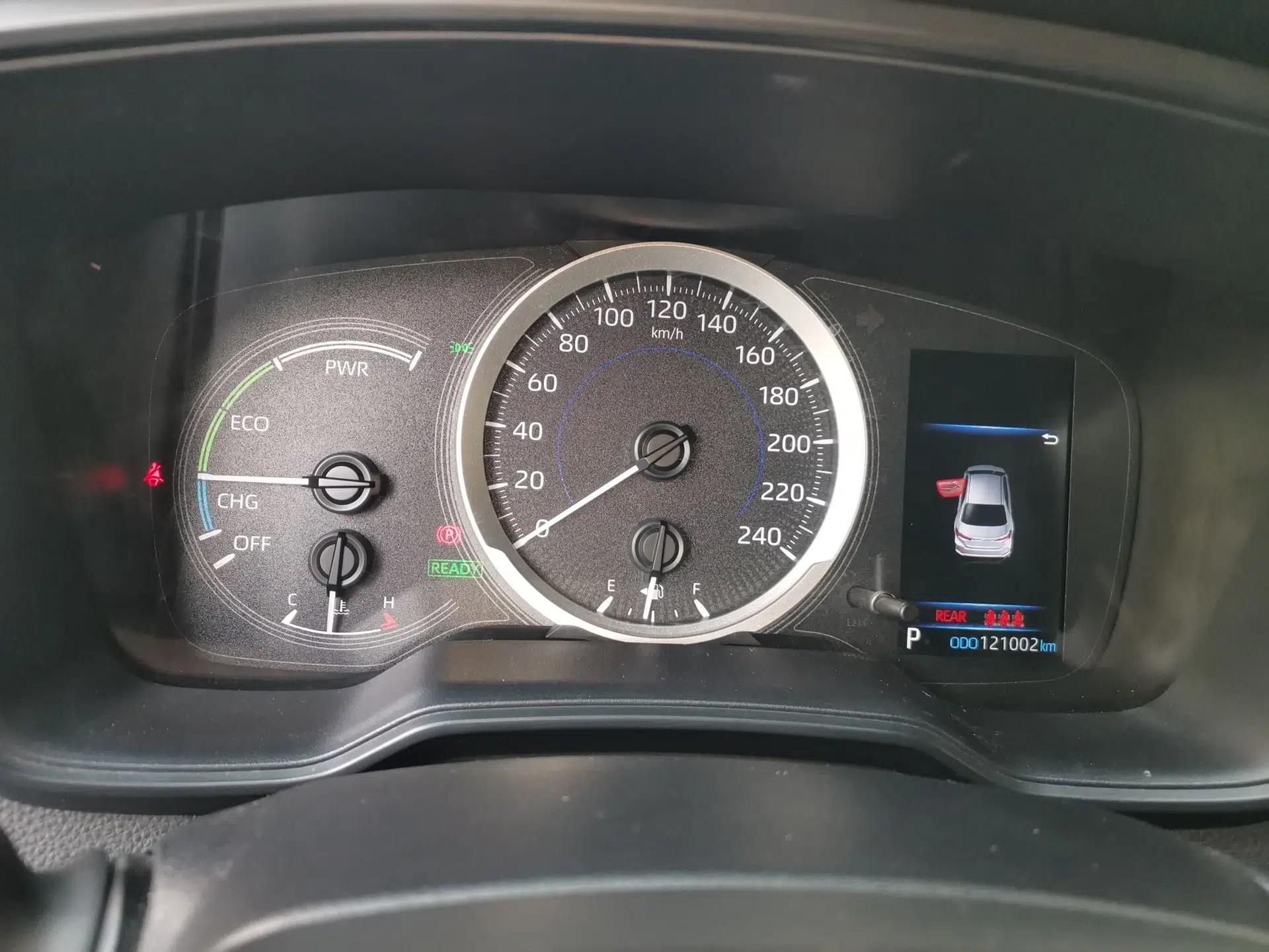 Toyota Corolla 2021 Dual-Motor 1.8L E-CVT Elite Edition — миниатюра 11