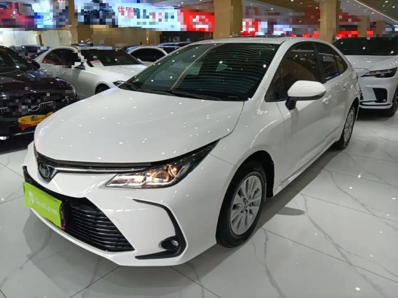 Toyota Corolla 2021 1.2T S-CVT Elite Edition — миниатюра 1