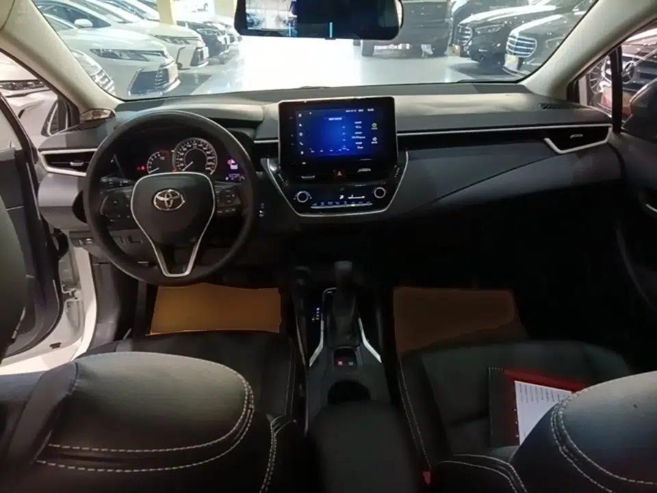 Toyota Corolla 2021 1.2T S-CVT Elite Edition — миниатюра 12