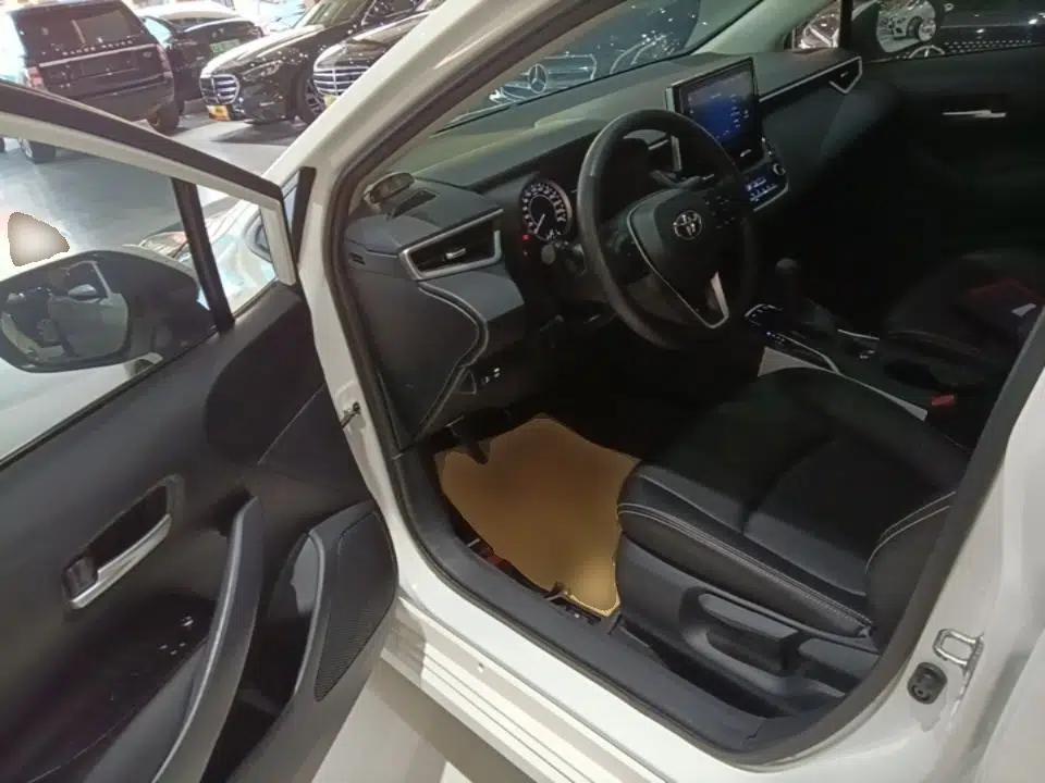 Toyota Corolla 2021 1.2T S-CVT Elite Edition — миниатюра 18