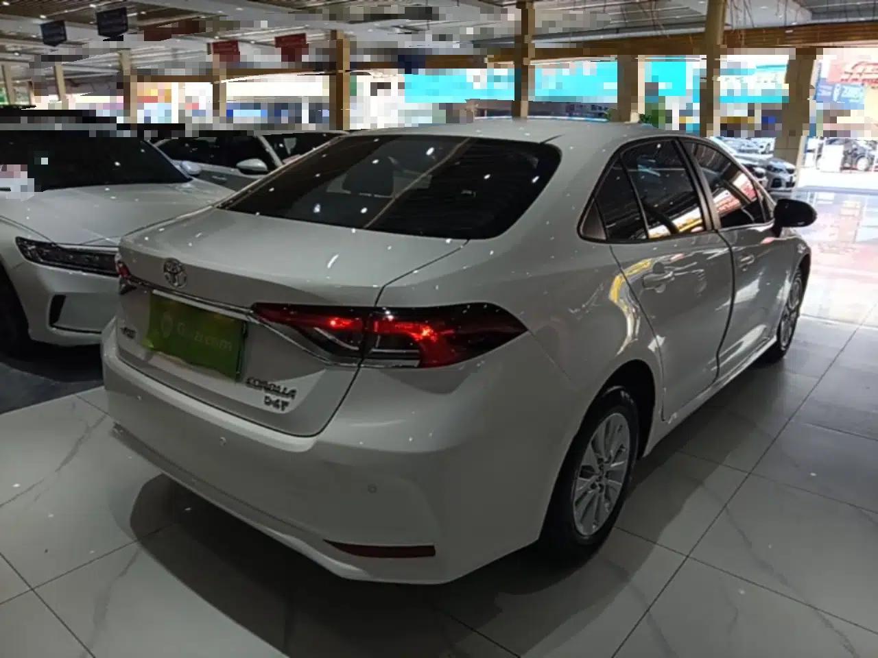 Toyota Corolla 2021 1.2T S-CVT Elite Edition — миниатюра 6