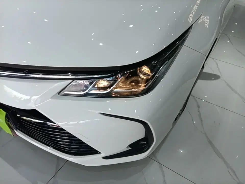 Toyota Corolla 2021 1.2T S-CVT Elite Edition — миниатюра 8
