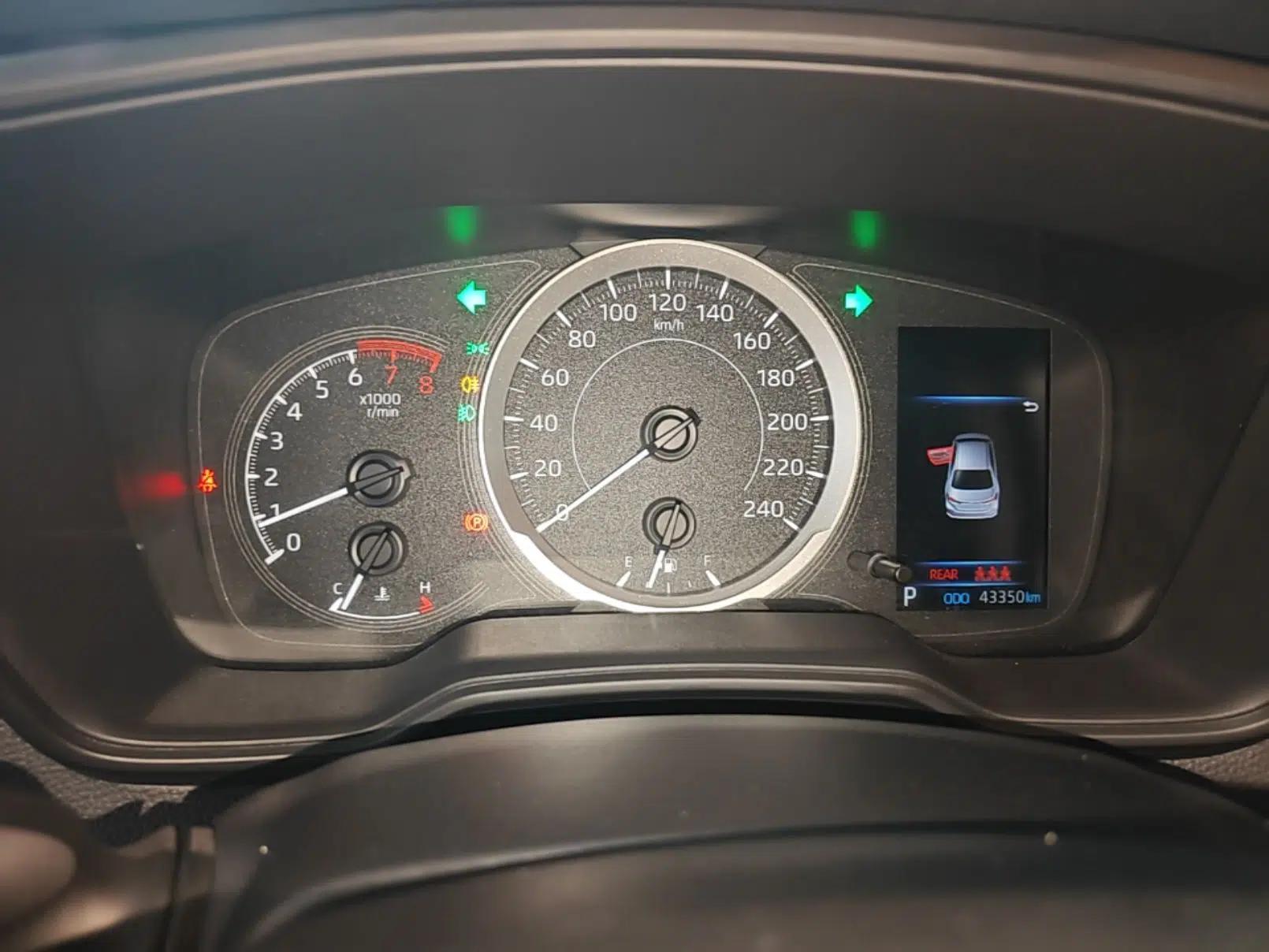Toyota Corolla 2021 1.2T S-CVT Elite PLUS Edition — миниатюра 14