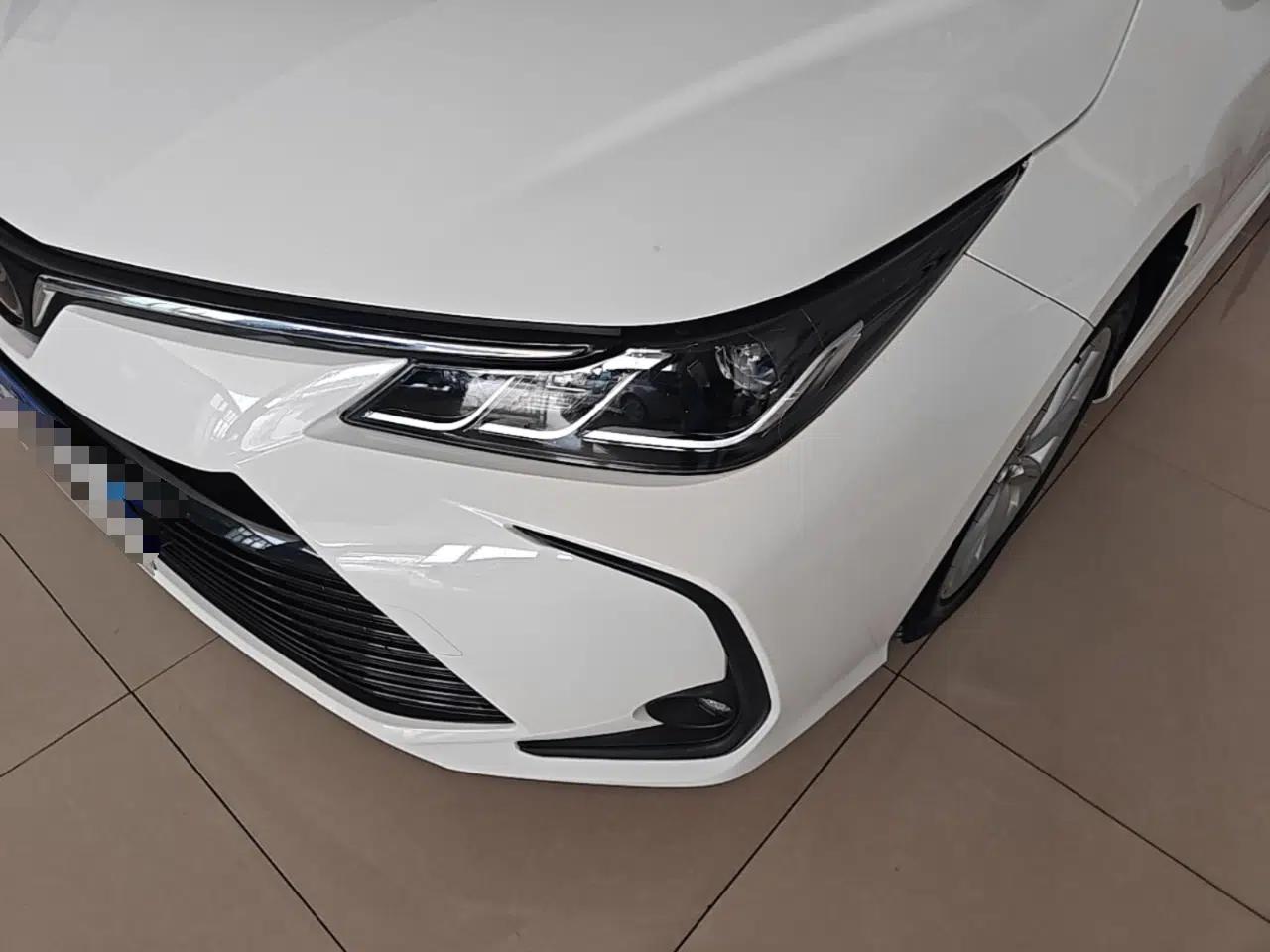 Toyota Corolla 2021 1.2T S-CVT Elite PLUS Edition — миниатюра 8
