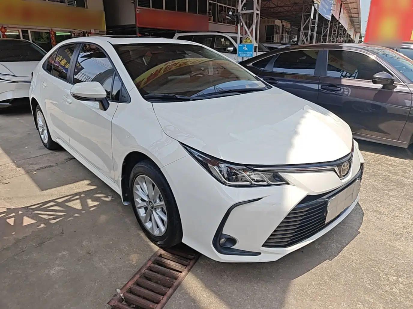 Toyota Corolla 2021 1.2T S-CVT Elite PLUS Edition — миниатюра 3