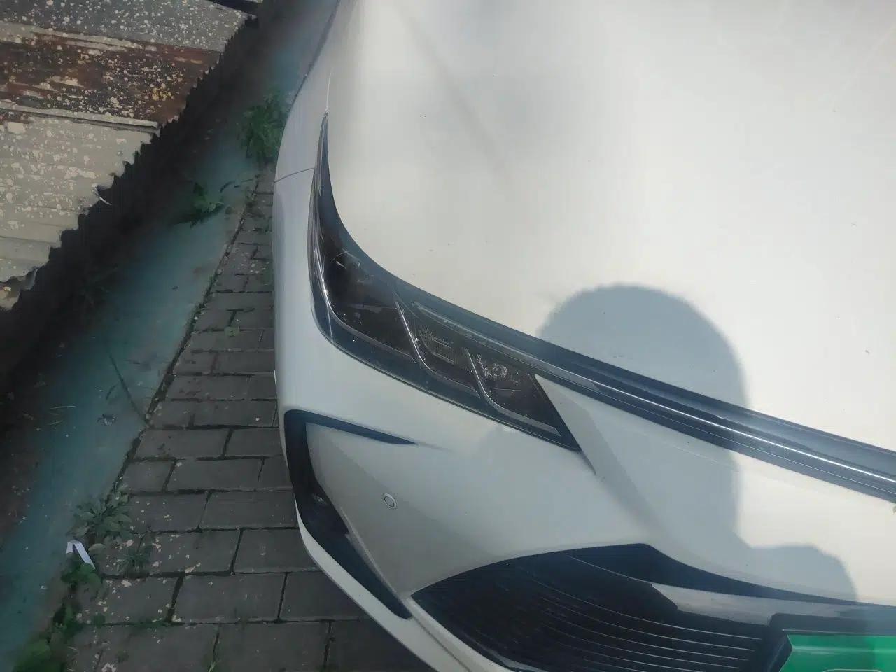Toyota Corolla 2021 Dual-Motor 1.8L E-CVT Elite Edition — миниатюра 7