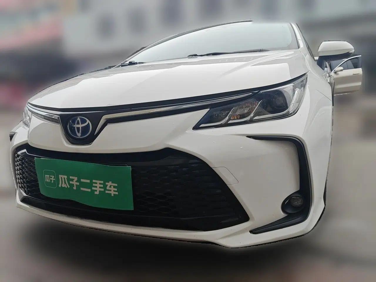 Toyota Corolla 2023 1.8L Smart Electric Hybrid Dual-Motor Elite Edition — миниатюра 2