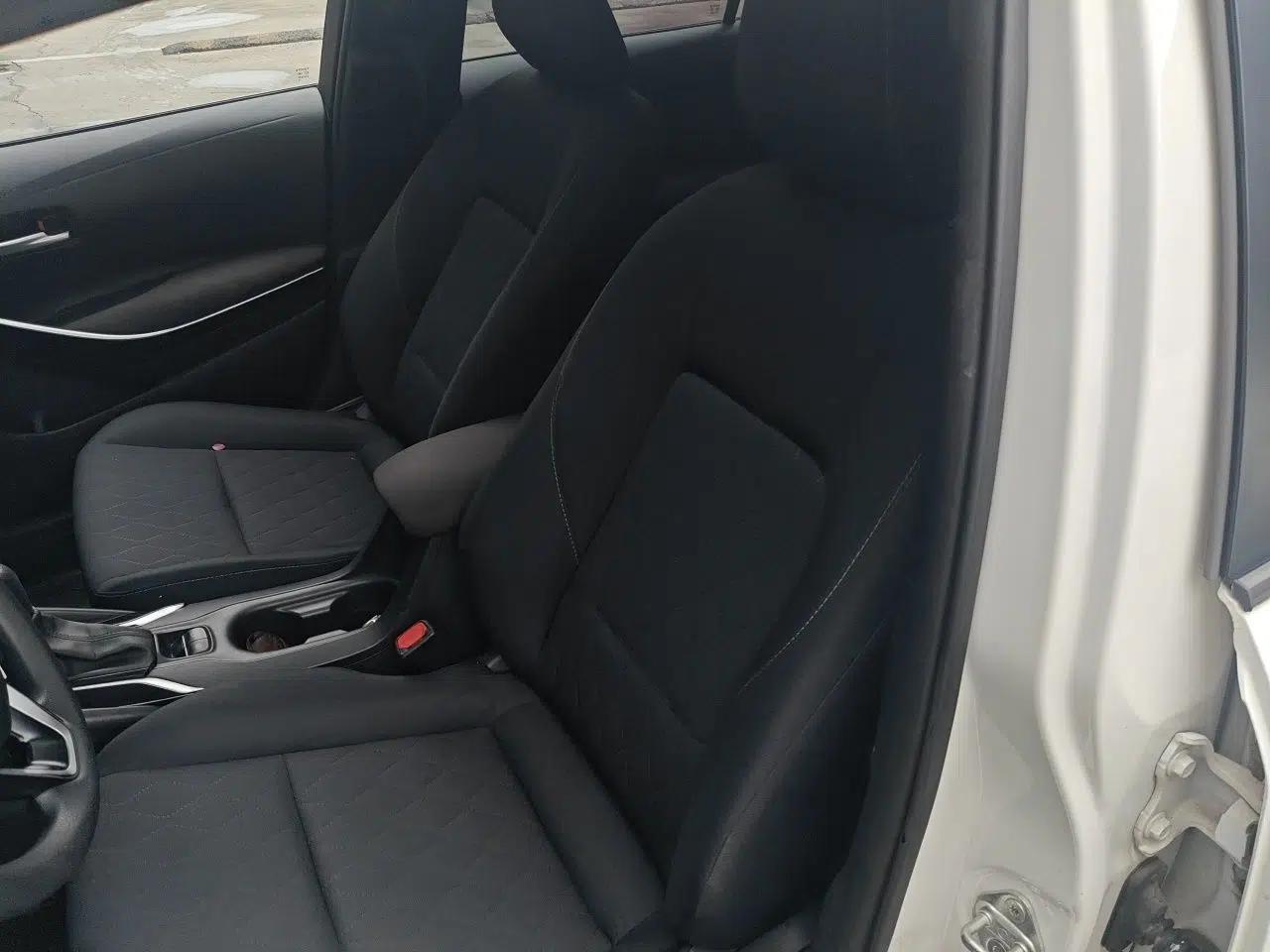 Toyota Corolla 2023 1.8L Smart Electric Hybrid Dual-Motor Elite Edition — миниатюра 15