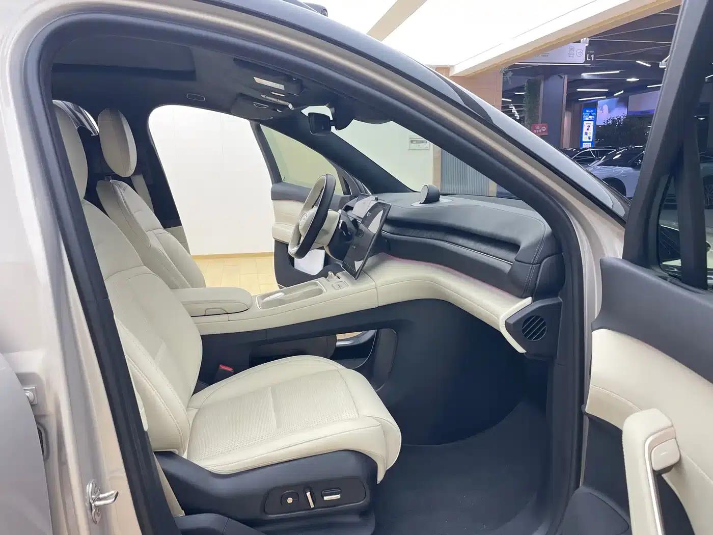 NIO ES6 2023 model 75kWh — миниатюра 11