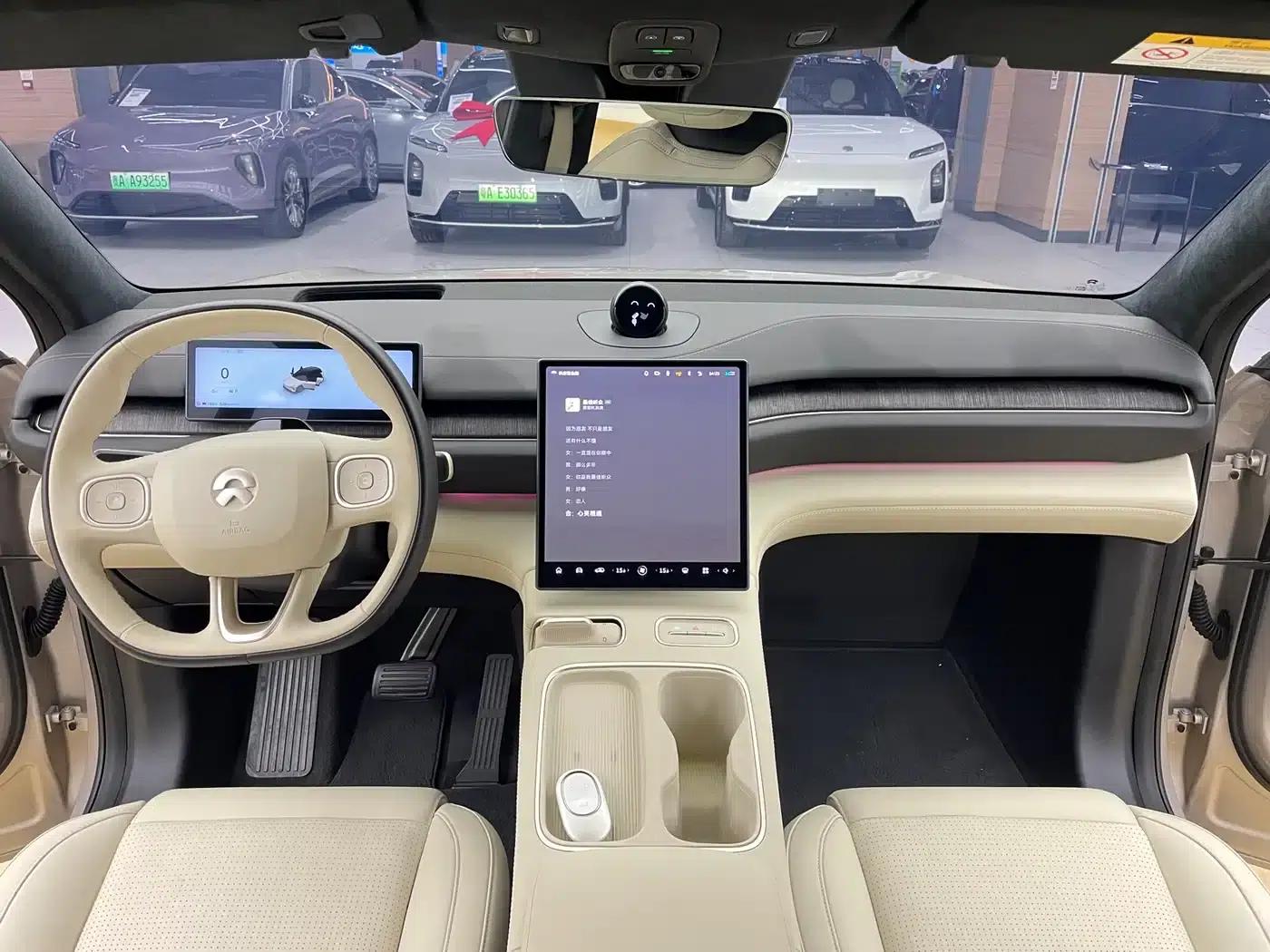 NIO ES6 2023 model 75kWh — миниатюра 12
