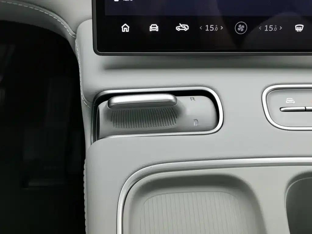 NIO ES6 2024 model 75kWh — миниатюра 13