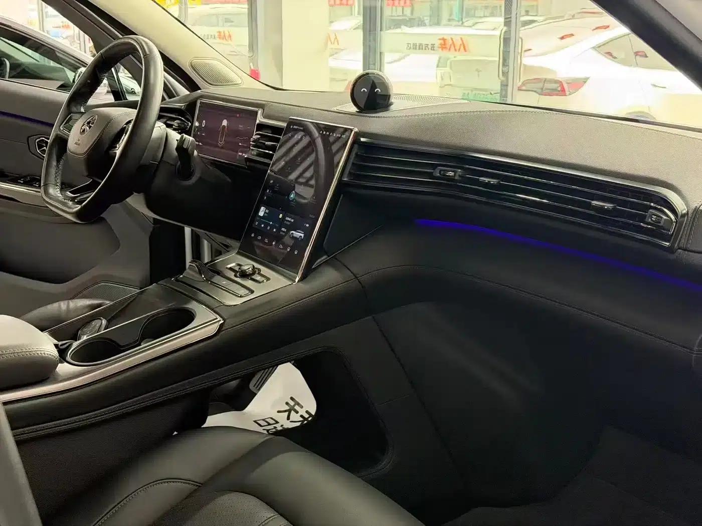 NIO ES6 2020 420KM Sport Edition — миниатюра 8