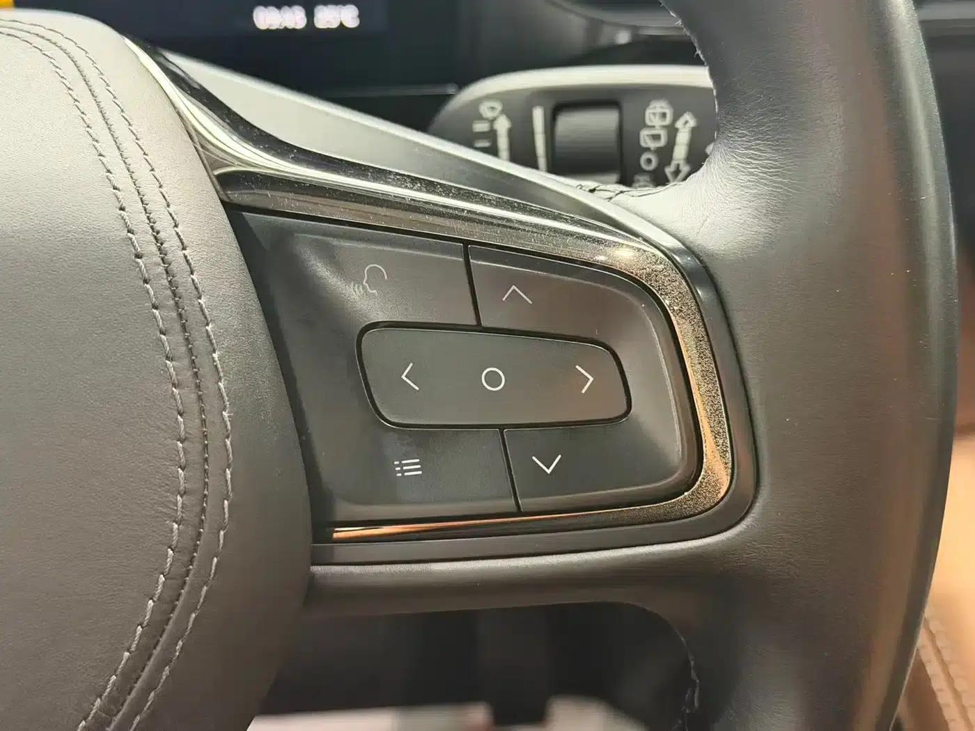 NIO ES6 2020 420KM Sport Edition — миниатюра 11