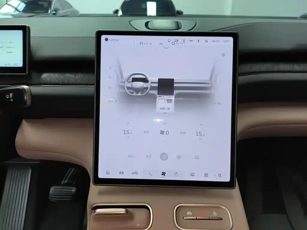 NIO ES6 2024 model 75kWh — миниатюра 13