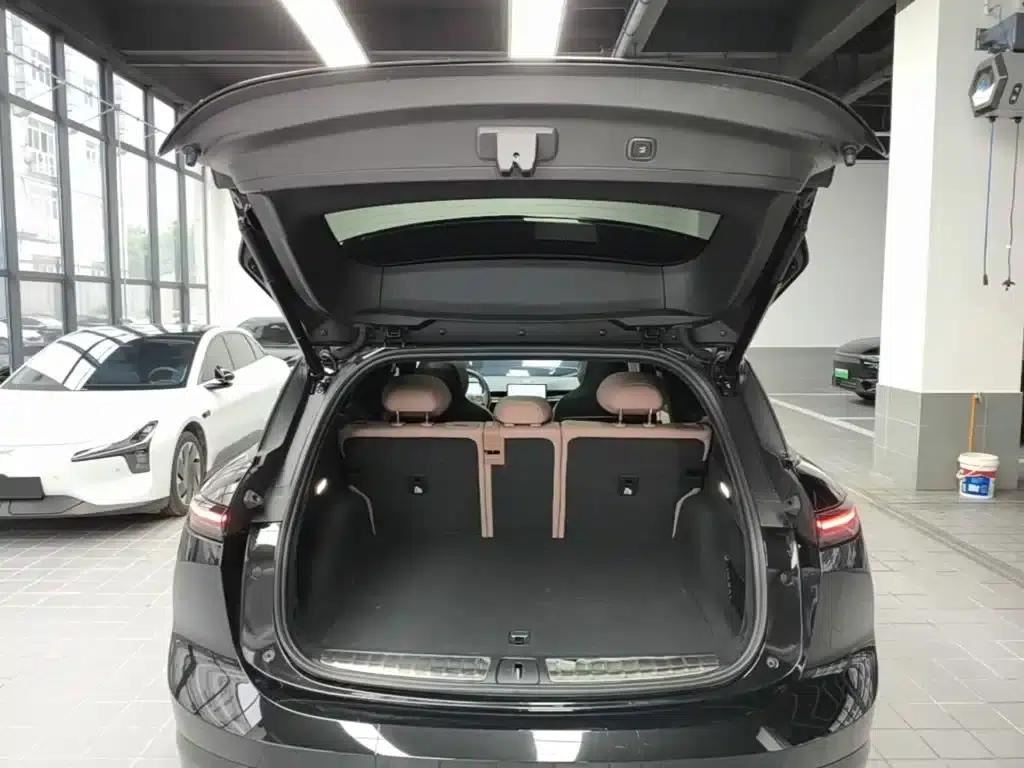 NIO ES6 2024 model 75kWh — миниатюра 19